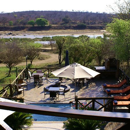 Crocodile Kruger Safari Lodge มาร์ลอทพาร์ค ภายนอก รูปภาพ