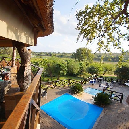 Crocodile Kruger Safari Lodge มาร์ลอทพาร์ค ภายนอก รูปภาพ