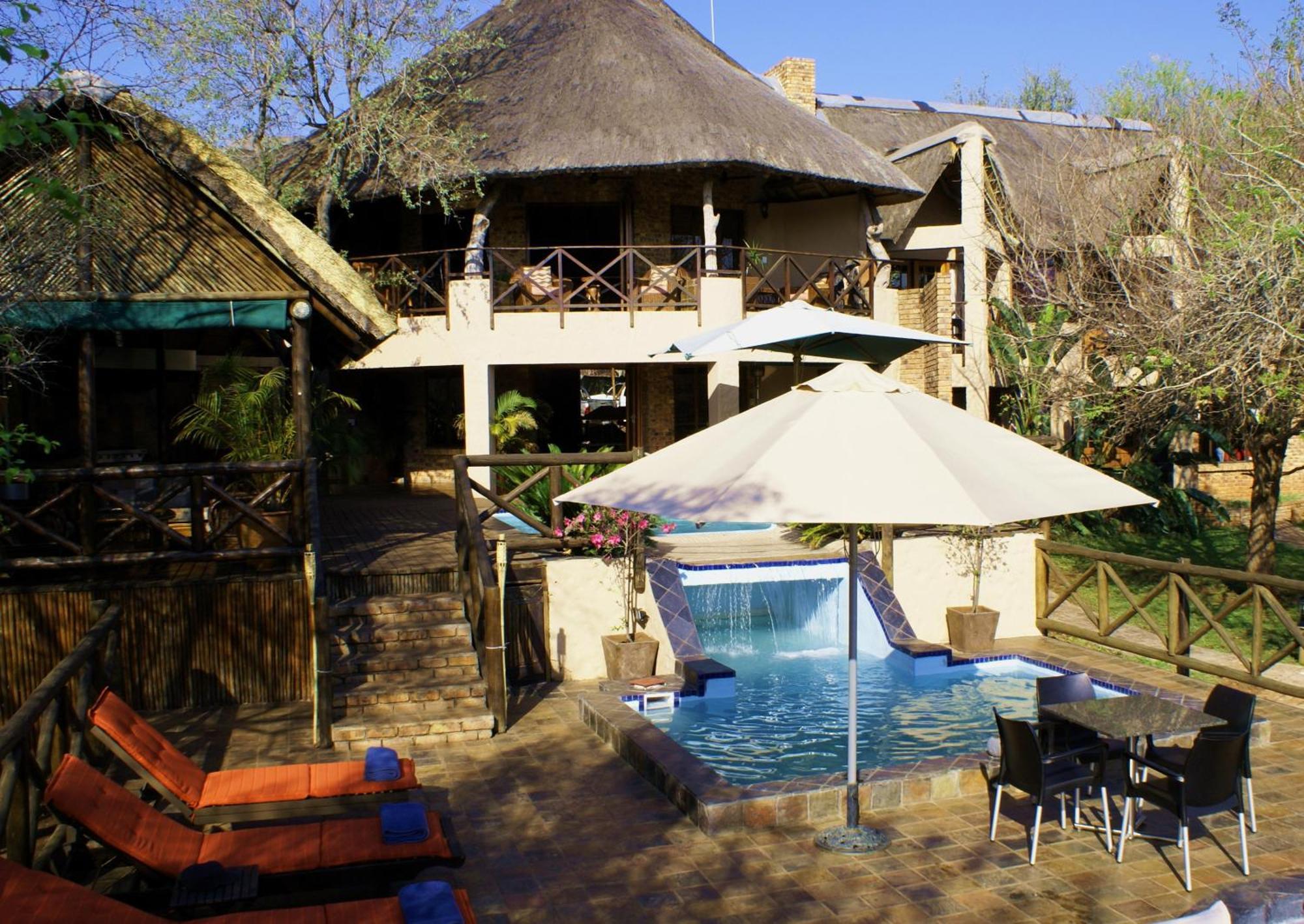Crocodile Kruger Safari Lodge มาร์ลอทพาร์ค ภายนอก รูปภาพ