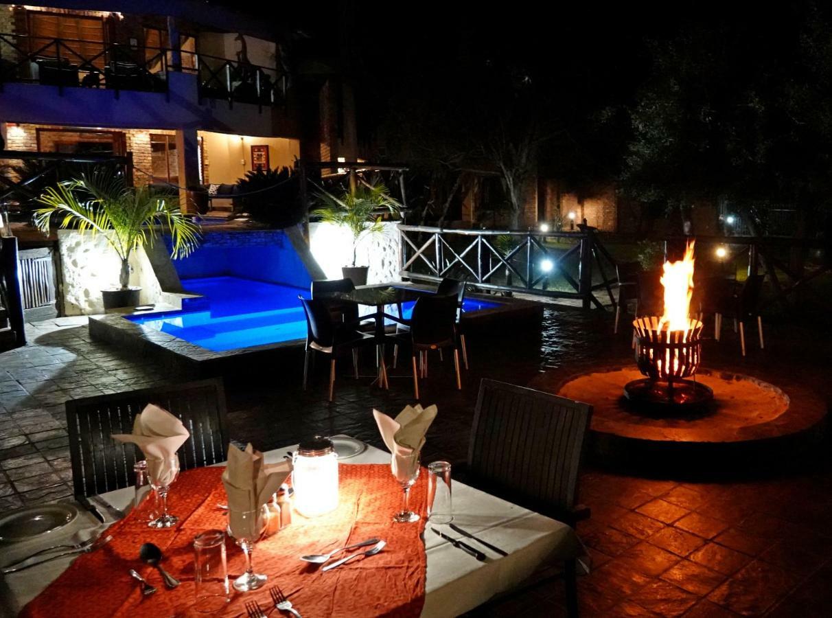 Crocodile Kruger Safari Lodge มาร์ลอทพาร์ค ภายนอก รูปภาพ