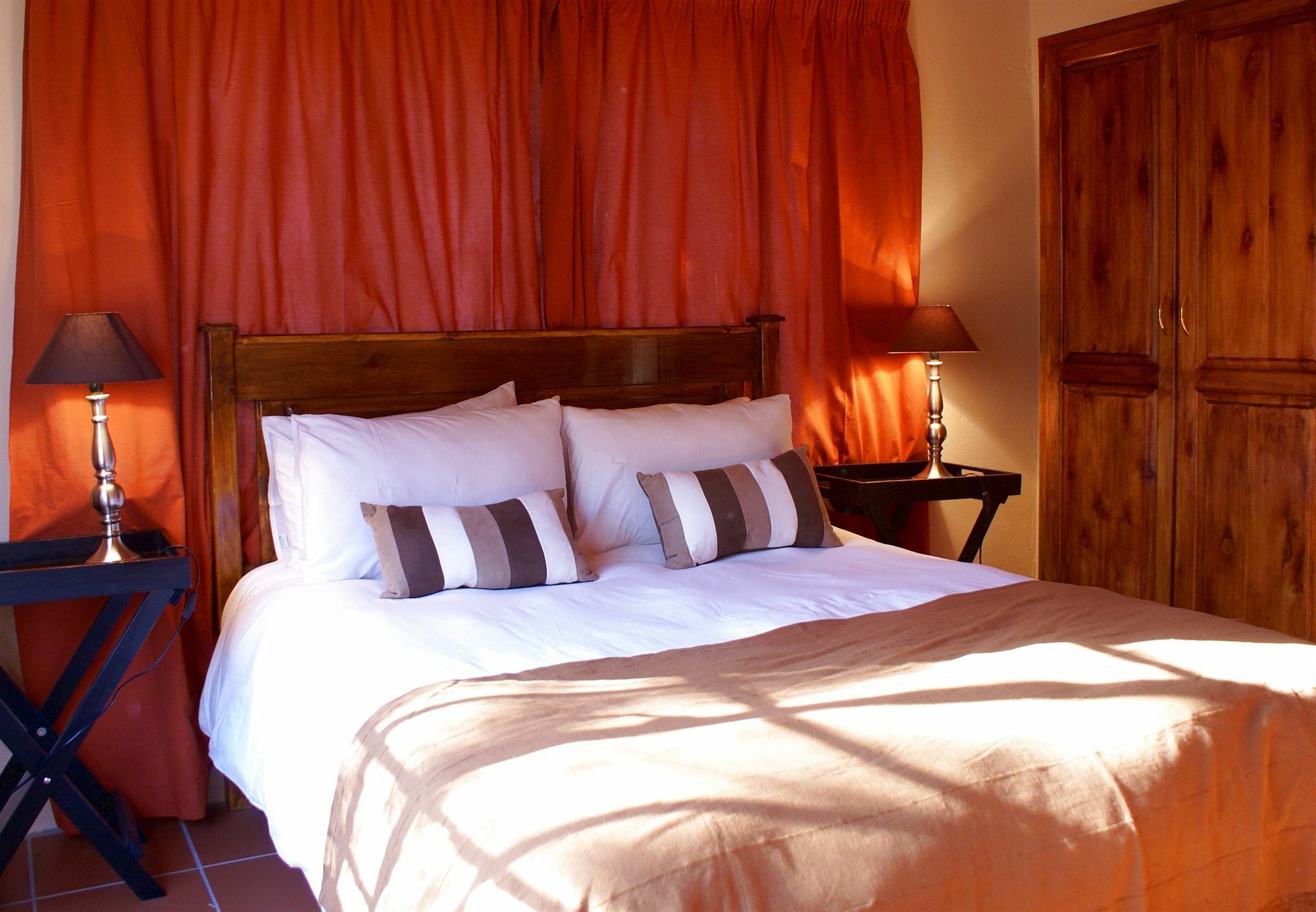 Crocodile Kruger Safari Lodge มาร์ลอทพาร์ค ภายนอก รูปภาพ